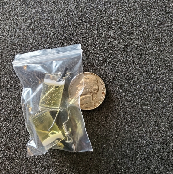 Chic Cocktail Earrings - Picture 4 of 9